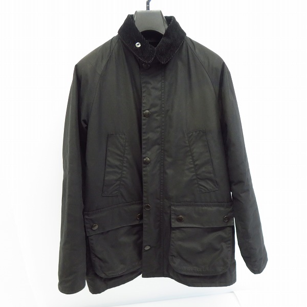 実際に弊社で買取させて頂いたBarbour/バブアー コーデュロイ襟 ジャケット/コート ブラック ピンズ付き 1702266/36