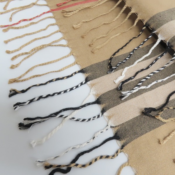 実際に弊社で買取させて頂いた【未使用】BURBERRY LONDON/バーバリーロンドン シルク混 チェック柄 マフラーの画像 3枚目