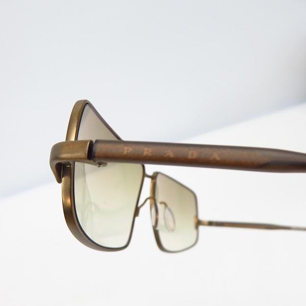 実際に弊社で買取させて頂いたPRADA/プラダ 度入りサングラス/メガネフレームの画像 7枚目