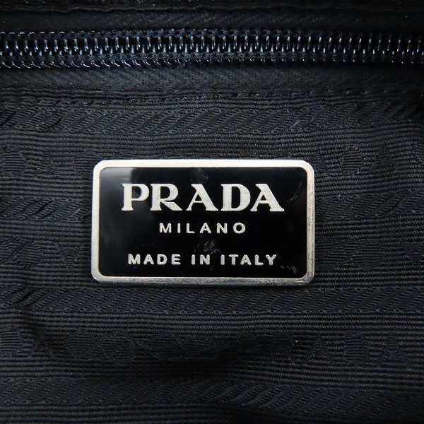 実際に弊社で買取させて頂いた【ジャンク】PRADA/プラダ VELA ミニバックパック/リュックサック ブラックの画像 4枚目