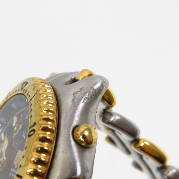 実際に弊社で買取させて頂いた【難有り】TAG HEUER/タグ ホイヤー プロフェッショナル クロノグラフ アナログ腕時計 CG2121-ROの画像 4枚目