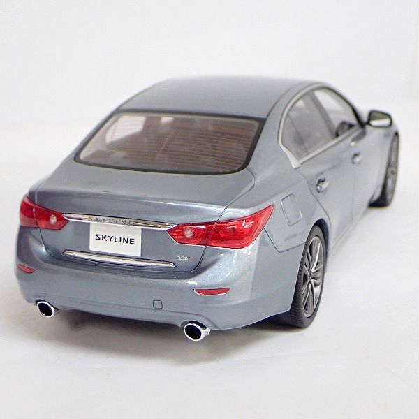 実際に弊社で買取させて頂いた京商/KYOSHO SAMURAI 1/18 日産 スカイライン 350GT ハイブリッド ブルー KSR18005BLの画像 3枚目