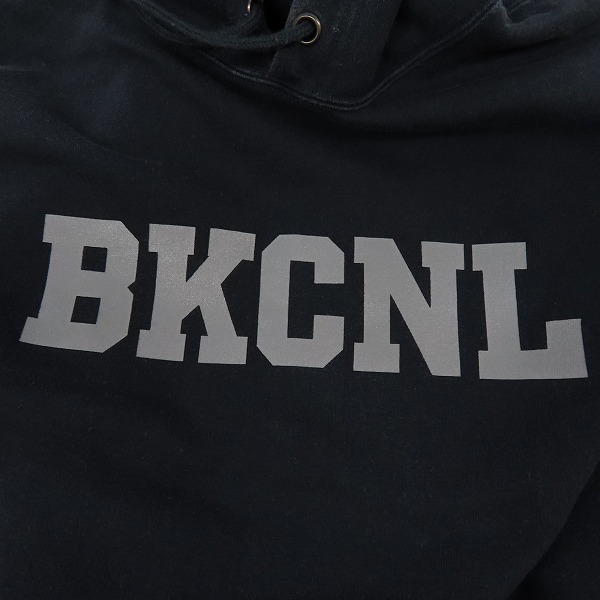 実際に弊社で買取させて頂いたBackChannel/バックチャンネル BKCNLロゴ プルオーバーパーカー ブラック系/Lの画像 4枚目