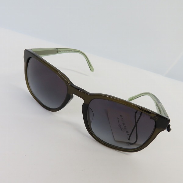 実際に弊社で買取させて頂いたBURBERRY/バーバリー サングラス/アイウェア B 4222-F 3010