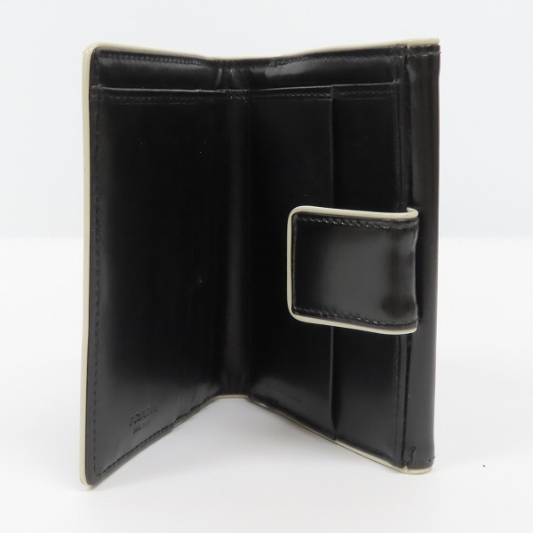 実際に弊社で買取させて頂いたPRADA/プラダ 2つ折り財布/ブラックの画像 4枚目
