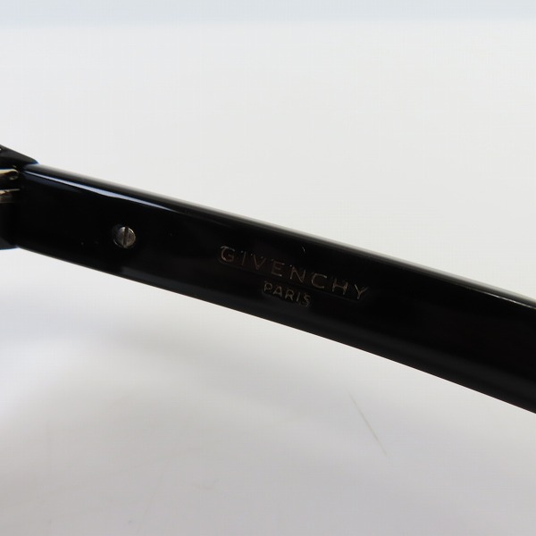 実際に弊社で買取させて頂いたGIVENCHY/ジバンシィ POLARIZED 偏光レンズサングラス GV 7020/F/S 807TDの画像 3枚目
