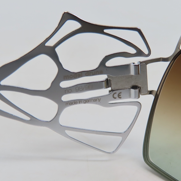 実際に弊社で買取させて頂いたic! berlin/アイシーベルリン druna レンズ度入り サングラスフレーム/アイウェア の画像 5枚目