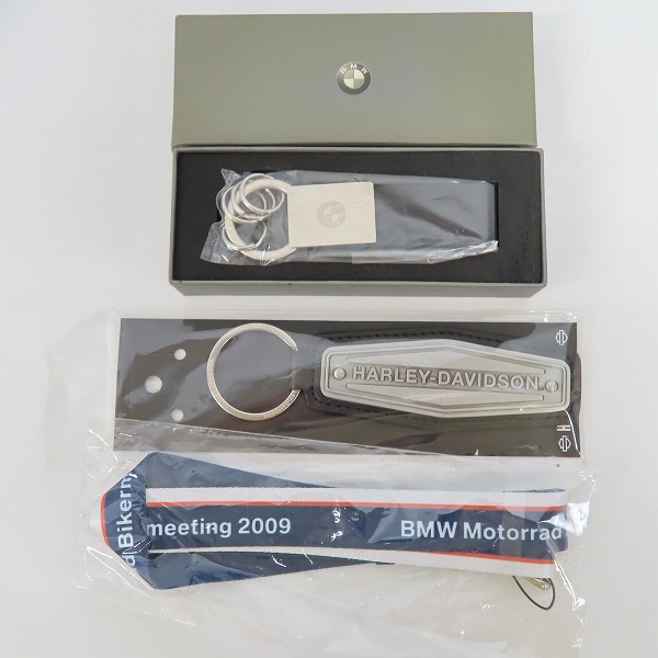 実際に弊社で買取させて頂いた【おまとめ】BMW/ハーレーダビッドソン/ベンツ ポンチョ/キーホルダー/ストラップ等の画像 2枚目