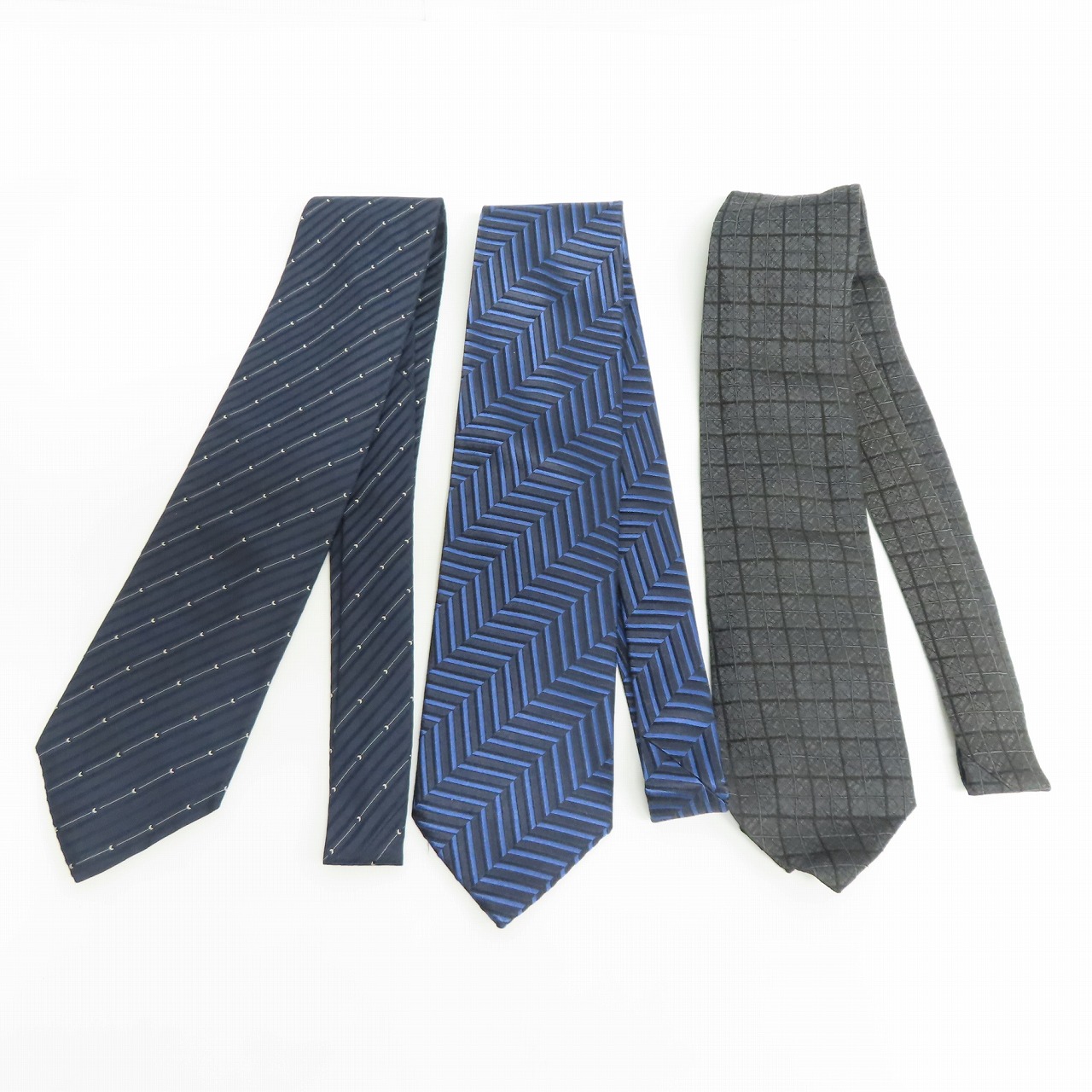 実際に弊社で買取させて頂いた【おまとめ10点】HUGO BOSS/ヒューゴボス  チェック/ストライプ柄 等 ネクタイの画像 1枚目
