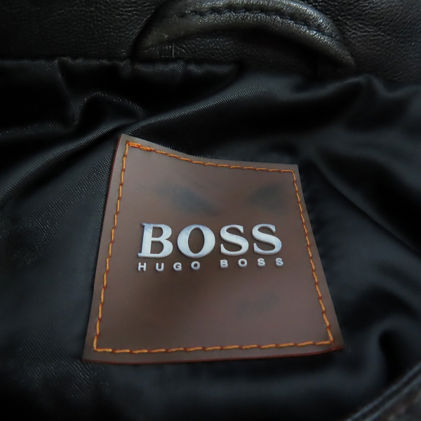実際に弊社で買取させて頂いたHUGO BOSS/ヒューゴボス ラムレザー デザインライダースジャケット/50の画像 2枚目