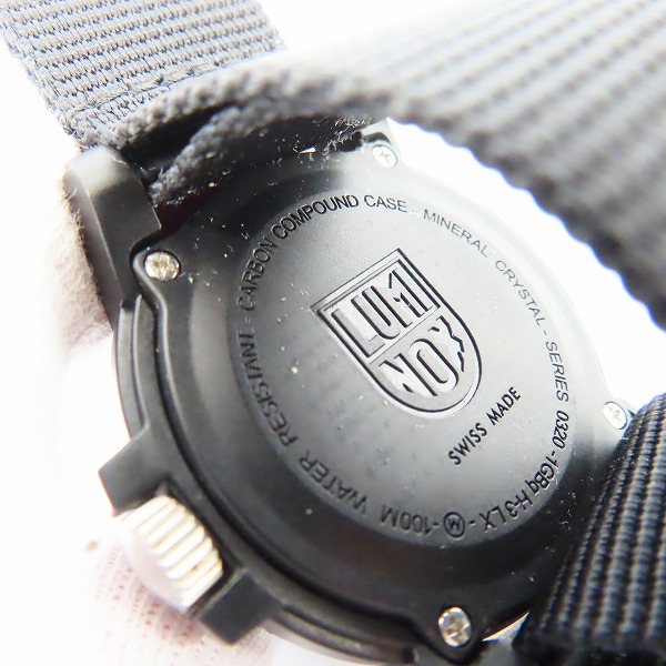 実際に弊社で買取させて頂いたLUMINOX/ルミノックス SEA TURTLE GIANT 0320 SERIES 腕時計 の画像 3枚目