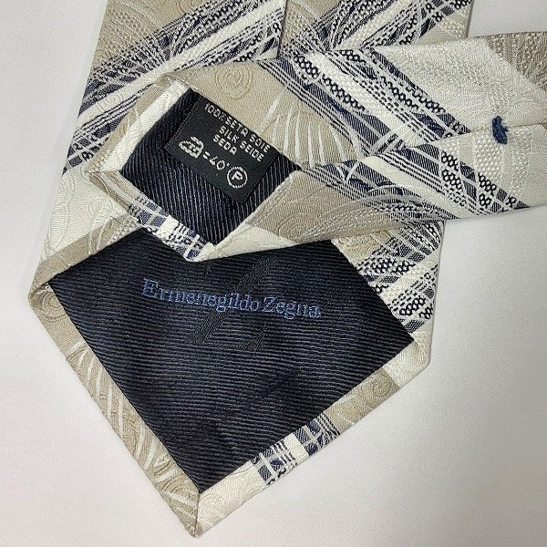 実際に弊社で買取させて頂いたHUGO BOSS/ヒューゴ ボス ゼニア スクエア/フラワー柄 等 ネクタイ おまとめ6点の画像 6枚目