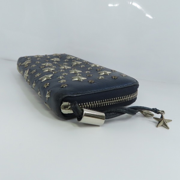 実際に弊社で買取させて頂いたJIMMY CHOO/ジミーチュウ スタースタッズ ラウンドジップ 長財布の画像 2枚目