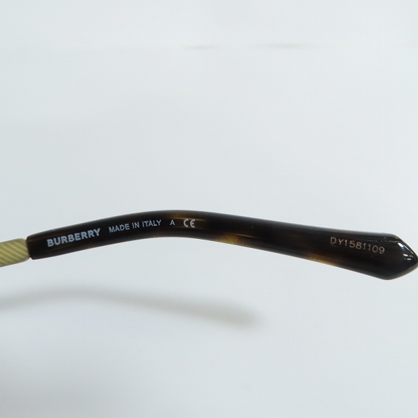 実際に弊社で買取させて頂いたBURBERRY/バーバリー  ティアドロップサングラス B3099 1145の画像 4枚目
