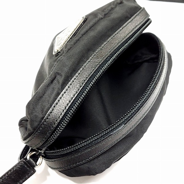 実際に弊社で買取させて頂いたPRADA/プラダ ショルダーバッグ ポーチ等 5点おまとめの画像 2枚目