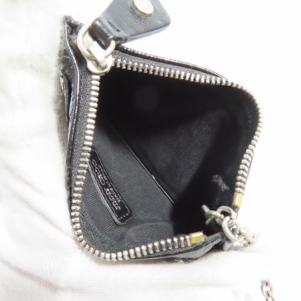 実際に弊社で買取させて頂いたJIMMY CHOO/ジミーチュウ スタースタッズ エナメル カラビナ付きコインケース の画像 6枚目