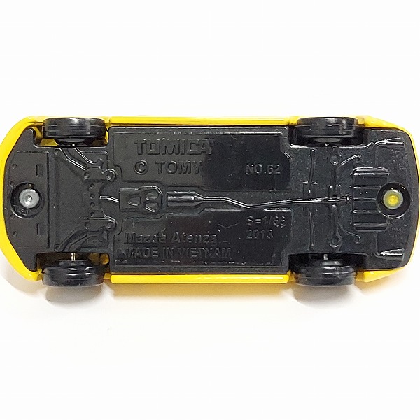 実際に弊社で買取させて頂いたTOMICA/トミカ MAZDA/マツダ ATENZA/アテンザ 黄 1/66 ミニカーの画像 4枚目