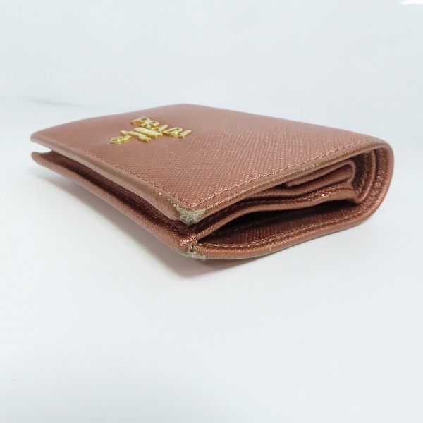 実際に弊社で買取させて頂いたPRADA/プラダ  2つ折り コンパクト 財布/ウォレットの画像 2枚目