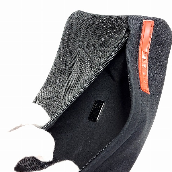 実際に弊社で買取させて頂いたPRADA/プラダ ショルダーバッグ ポーチ等 5点おまとめの画像 8枚目