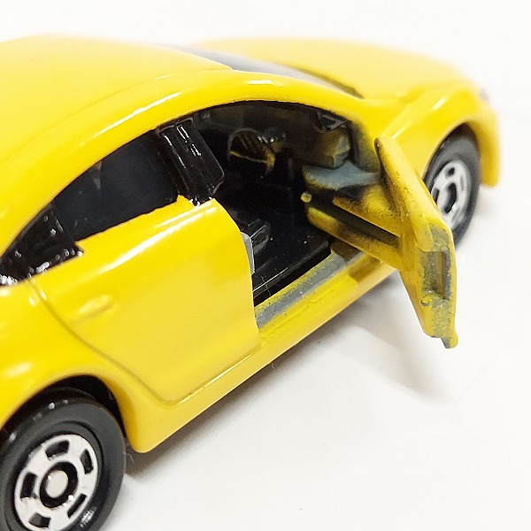 実際に弊社で買取させて頂いたTOMICA/トミカ MAZDA/マツダ ATENZA/アテンザ 黄 1/66 ミニカーの画像 5枚目