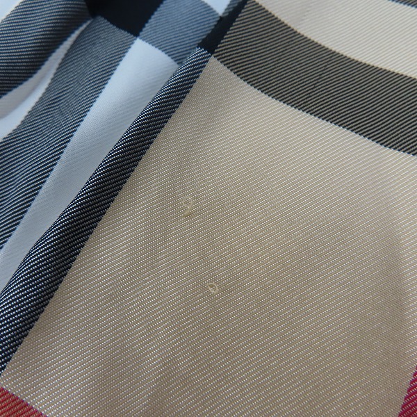 実際に弊社で買取させて頂いたBURBERRY LONDON BLUE LABEL/バーバリーロンドンブルーレーベル ダウンジャケット/38の画像 4枚目