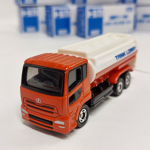 実際に弊社で買取させて頂いた【おまとめ11点】TOMICA/トミカ トミカ博 日産 ディーゼル クオン タンクローリー/非売品の画像 1枚目