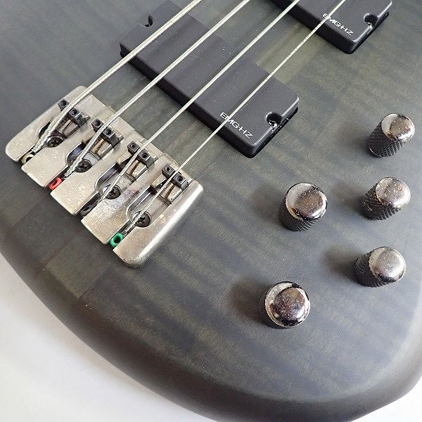 実際に弊社で買取させて頂いた★SCHECTER/シェクター STILETTO STUDIO 4 アクティブEMG HZ搭載 4弦エレキベース ギグケース付き の画像 5枚目