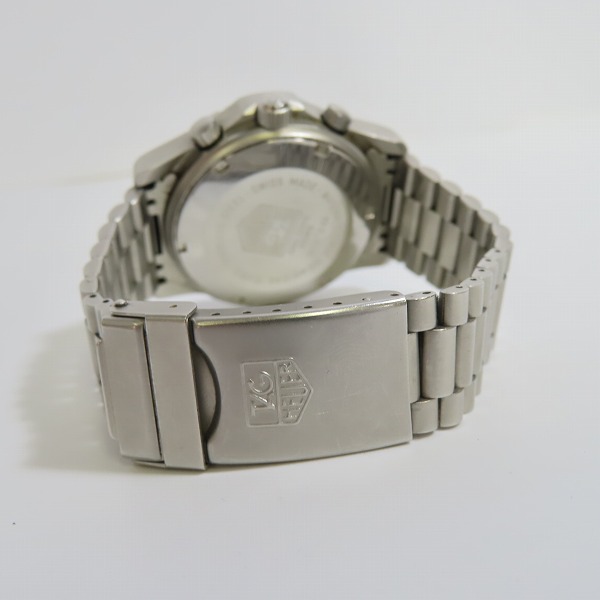 実際に弊社で買取させて頂いたTAG Heuer/タグホイヤー Professional 2000 黒文字盤 クロノグラフ 自動巻き 時計/ウォッチの画像 2枚目