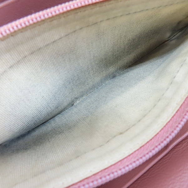 実際に弊社で買取させて頂いたJIMMY CHOO/ジミーチュウ スタースタッズ レザー ラウンドファスナー長財布の画像 4枚目