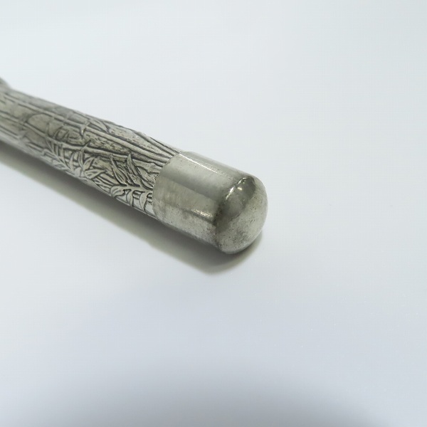 実際に弊社で買取させて頂いたSHEAFFER/シェーファー ROYAL SELANGOR PEWTER バンブー総彫り 万年筆 ペン先18K/750の画像 8枚目