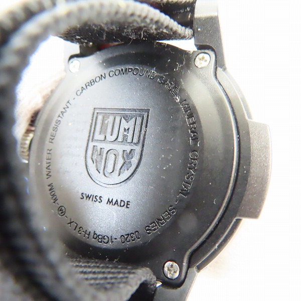 実際に弊社で買取させて頂いたLUMINOX/ルミノックス SEA TURTLE GIANT 0320 SERIES 腕時計 の画像 4枚目