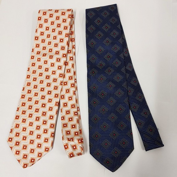 実際に弊社で買取させて頂いたHUGO BOSS/ヒューゴ ボス ゼニア スクエア/フラワー柄 等 ネクタイ おまとめ6点の画像 1枚目