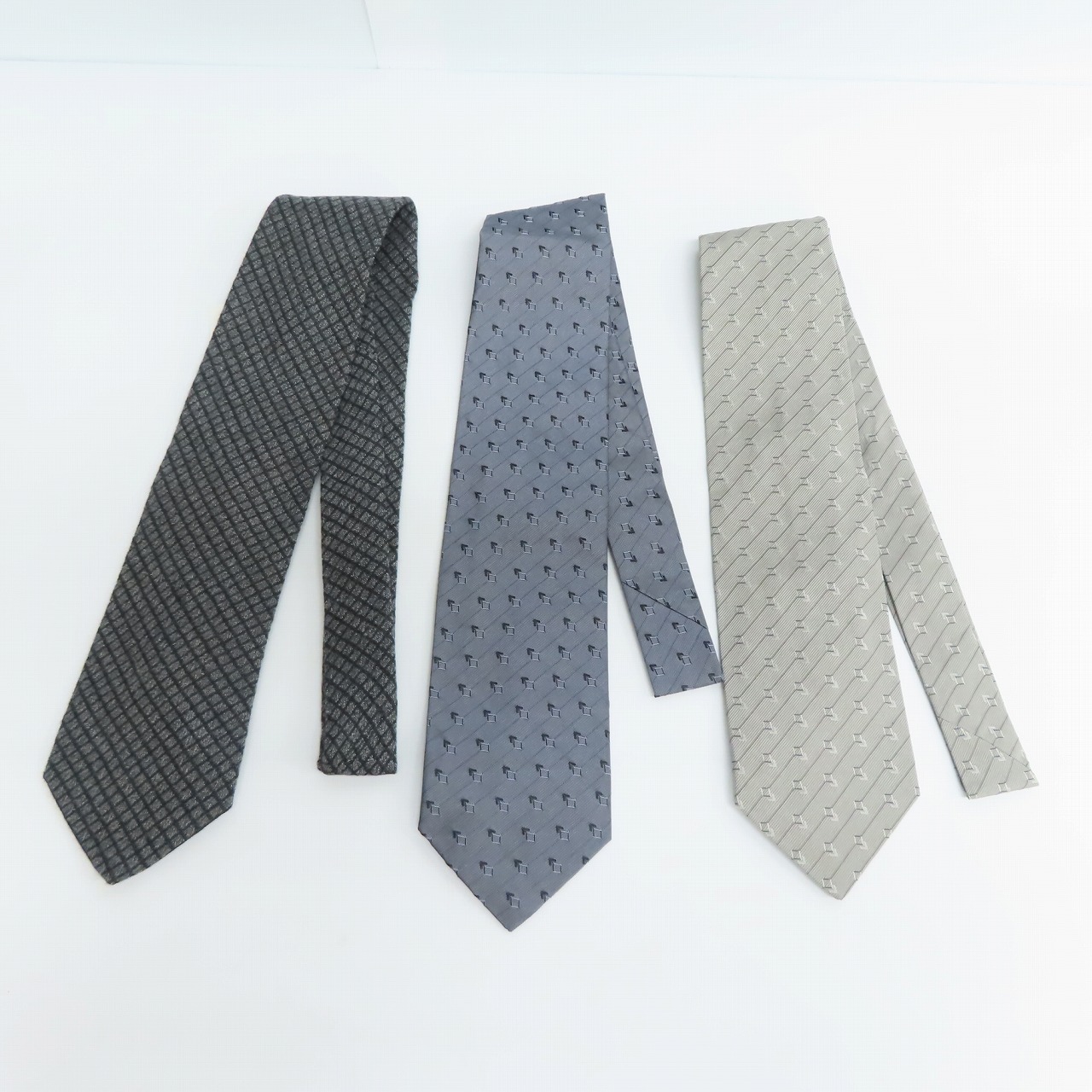 実際に弊社で買取させて頂いた【おまとめ10点】HUGO BOSS/ヒューゴボス  チェック/ストライプ柄 等 ネクタイの画像 2枚目