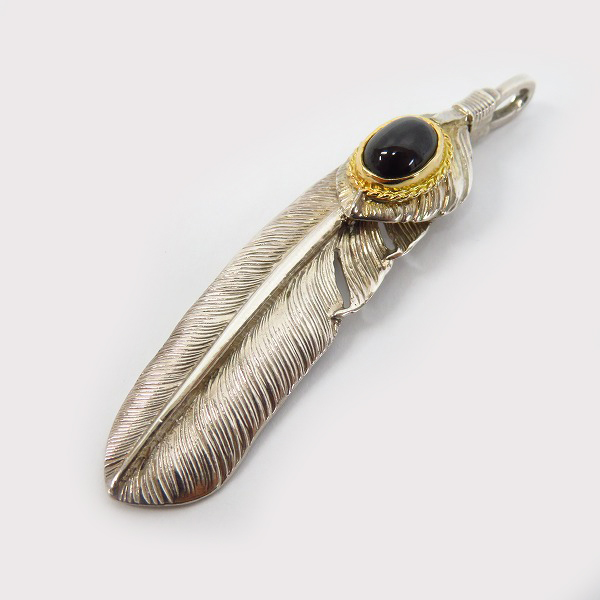 実際に弊社で買取させて頂いたFIRST ARROWS/ファーストアローズ K18縄ベゼル 付き ハートフェザー 