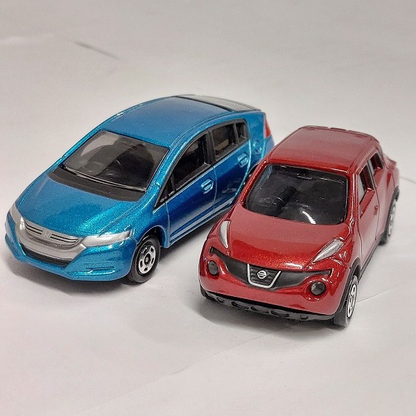 実際に弊社で買取させて頂いたTOMICA/トミカ ホンダ インサイト/日産 ジューク ミニカー 2点セット