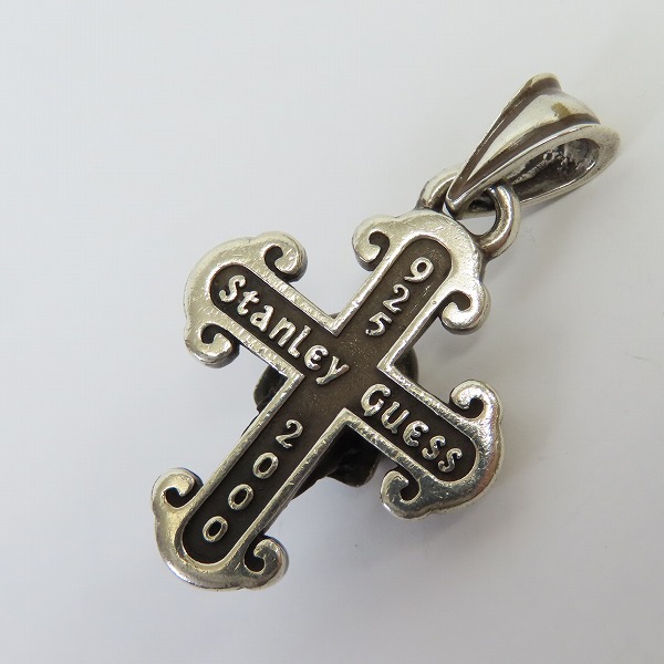 実際に弊社で買取させて頂いたSTANLEY GUESS/スタンリーゲス クロスwラージスカルペンダント チャームの画像 1枚目