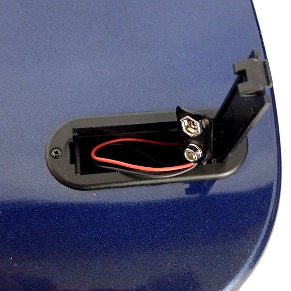 実際に弊社で買取させて頂いた★Bacchus/バッカス 型番不明 アクティブ5弦ベース マッチングヘッド ソフトケース付の画像 7枚目