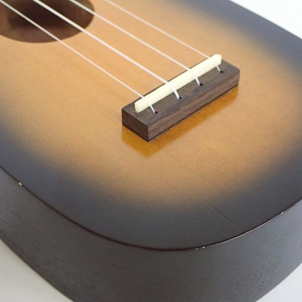 実際に弊社で買取させて頂いたiUke/アイユーク IUKE-M01-P/SB  超ミニサイズ ピッコロウクレレ パイナップル型 ギグケース付の画像 6枚目