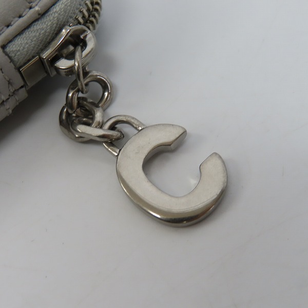 実際に弊社で買取させて頂いたCELINE/セリーヌ Cチャーム コンパクトジップウォレット 10B663BFL.19BRの画像 7枚目