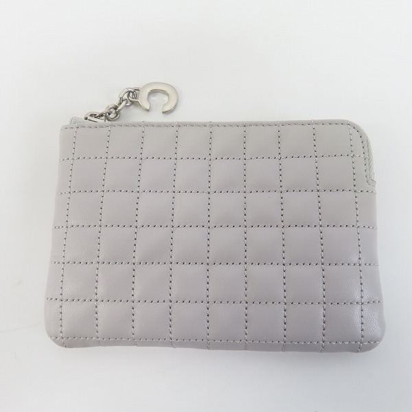 実際に弊社で買取させて頂いたCELINE/セリーヌ Cチャーム コンパクトジップウォレット 10B663BFL.19BR
