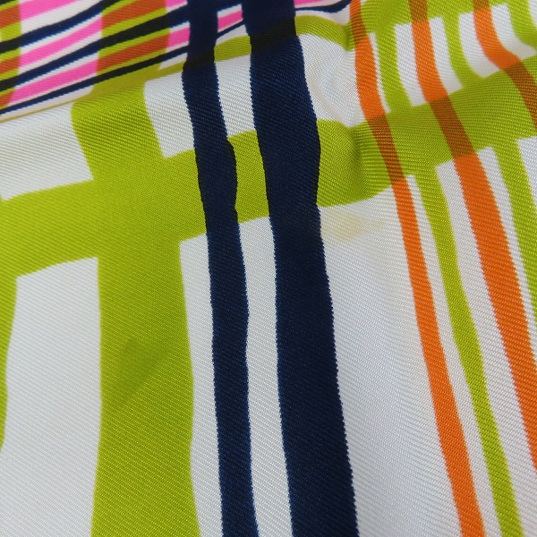 実際に弊社で買取させて頂いたChristian Dior/クリスチャン ディオール 花柄 スカーフの画像 5枚目