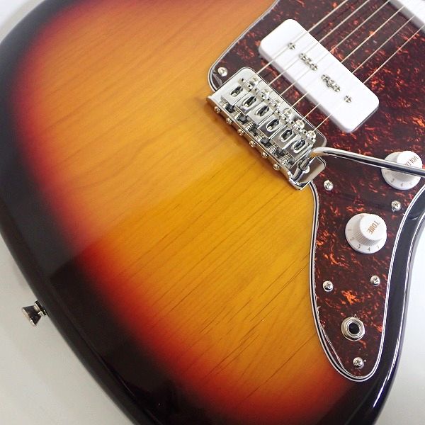 実際に弊社で買取させて頂いた★【美品】Bacchus/バッカス Universe series BJM-1R 3TS ジャズマスターType ソフトケース付の画像 6枚目