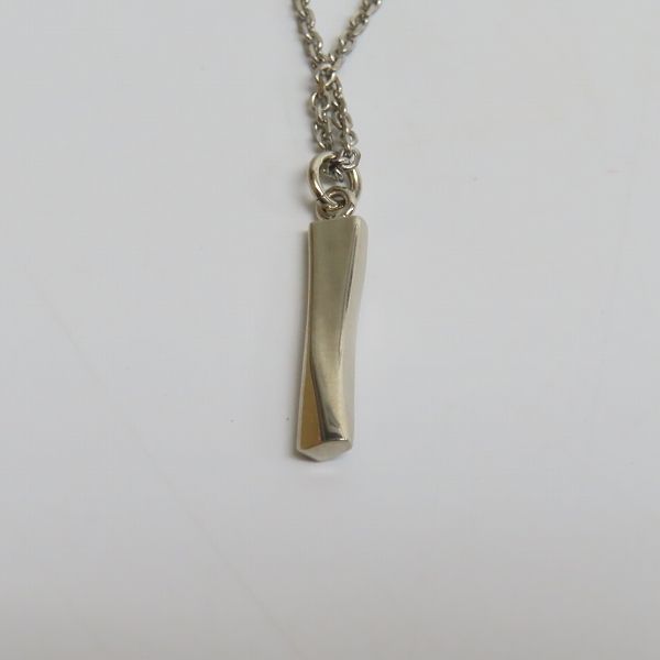 実際に弊社で買取させて頂いたPaul Smith/ポールスミス ロゴ入り 縦長ネックレスの画像 2枚目