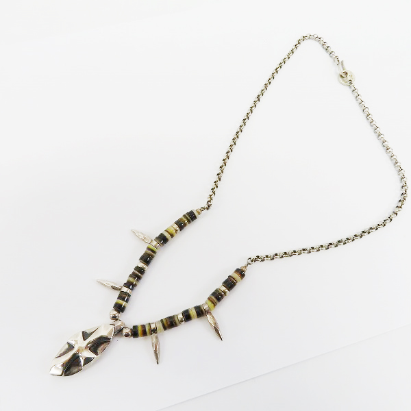 実際に弊社で買取させて頂いたGARNI/ガルニ ストーンビーズ/シルバー チェーン ネイルチャーム付き クロスデザイン ネックレスの画像 5枚目