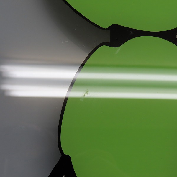 実際に弊社で買取させて頂いたKAWS×HECTIC/カウズ×ヘクティク 限定100個 HEART&CROSSBONE シリアル入 WALL CLOCK/壁掛け時計の画像 5枚目