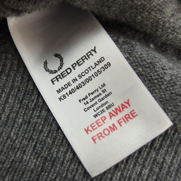 実際に弊社で買取させて頂いた FRED PERRY/フレッドペリー スコットランド製 ウールVネックニット/36の画像 4枚目