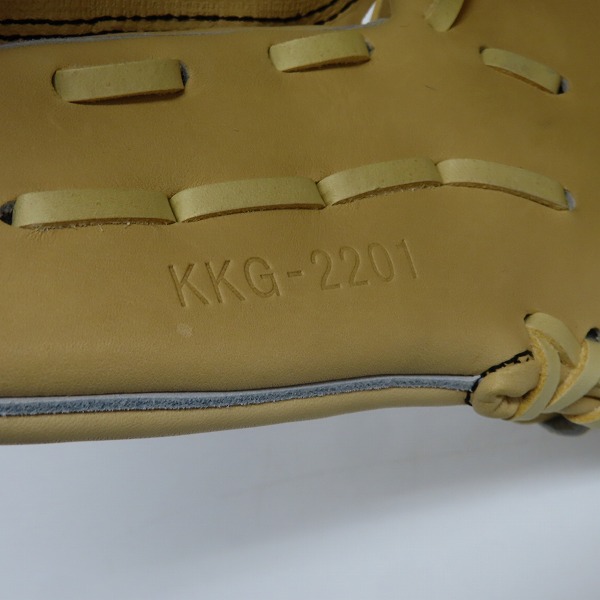 実際に弊社で買取させて頂いた【未使用】HI-GOLD/ハイゴールド 硬式グラブ 心極 右投げ 投手用 KKG-2201SP 野球グローブの画像 4枚目