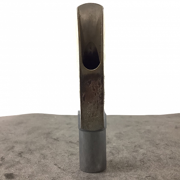 実際に弊社で買取させて頂いた【メーカー/型番不明】サックス用 メタルマウスピースの画像 1枚目