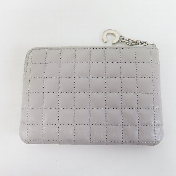 実際に弊社で買取させて頂いたCELINE/セリーヌ Cチャーム コンパクトジップウォレット 10B663BFL.19BRの画像 2枚目