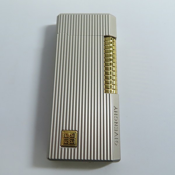 実際に弊社で買取させて頂いたGIVENCHY/ジバンシー ガスライター シルバー/ゴールドの画像 1枚目